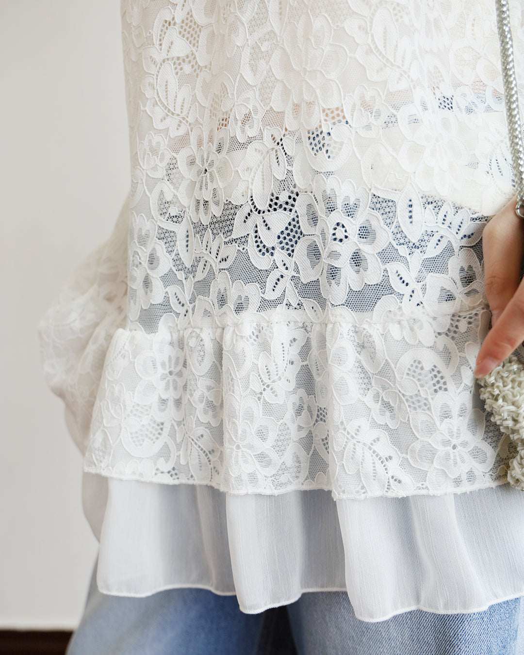 Peplum Hem Lace Vest (2 colors)