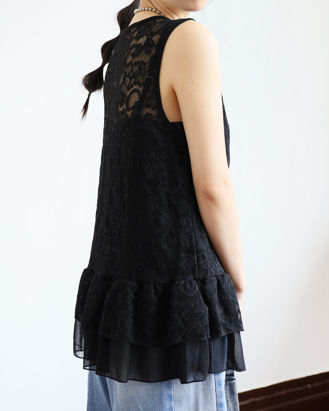 Peplum Hem Lace Vest (2 colors)