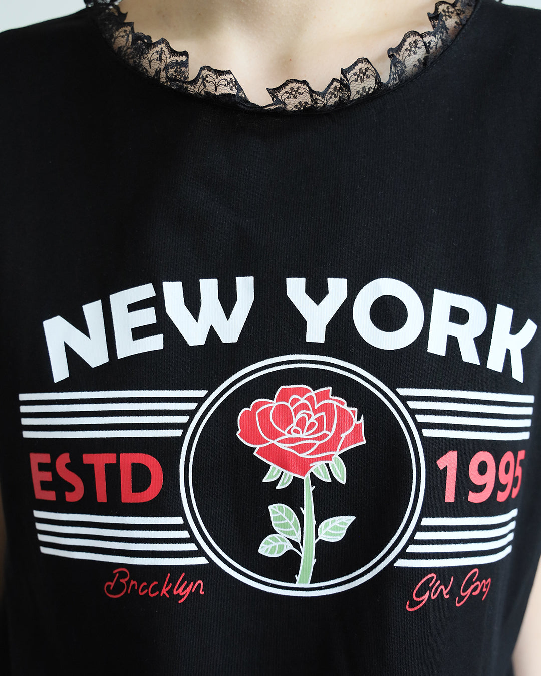 Lace Trim Rose Printed Vest
