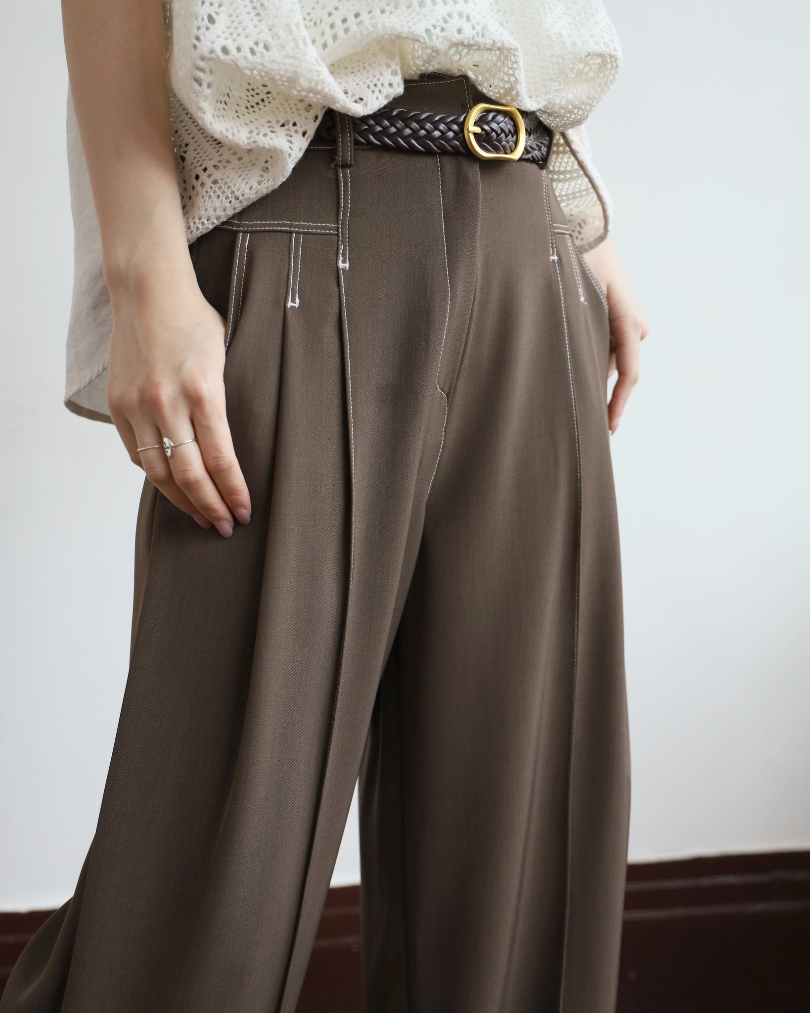 *Contrast Stitch Pleated Pants (3 colors | Size S-L)