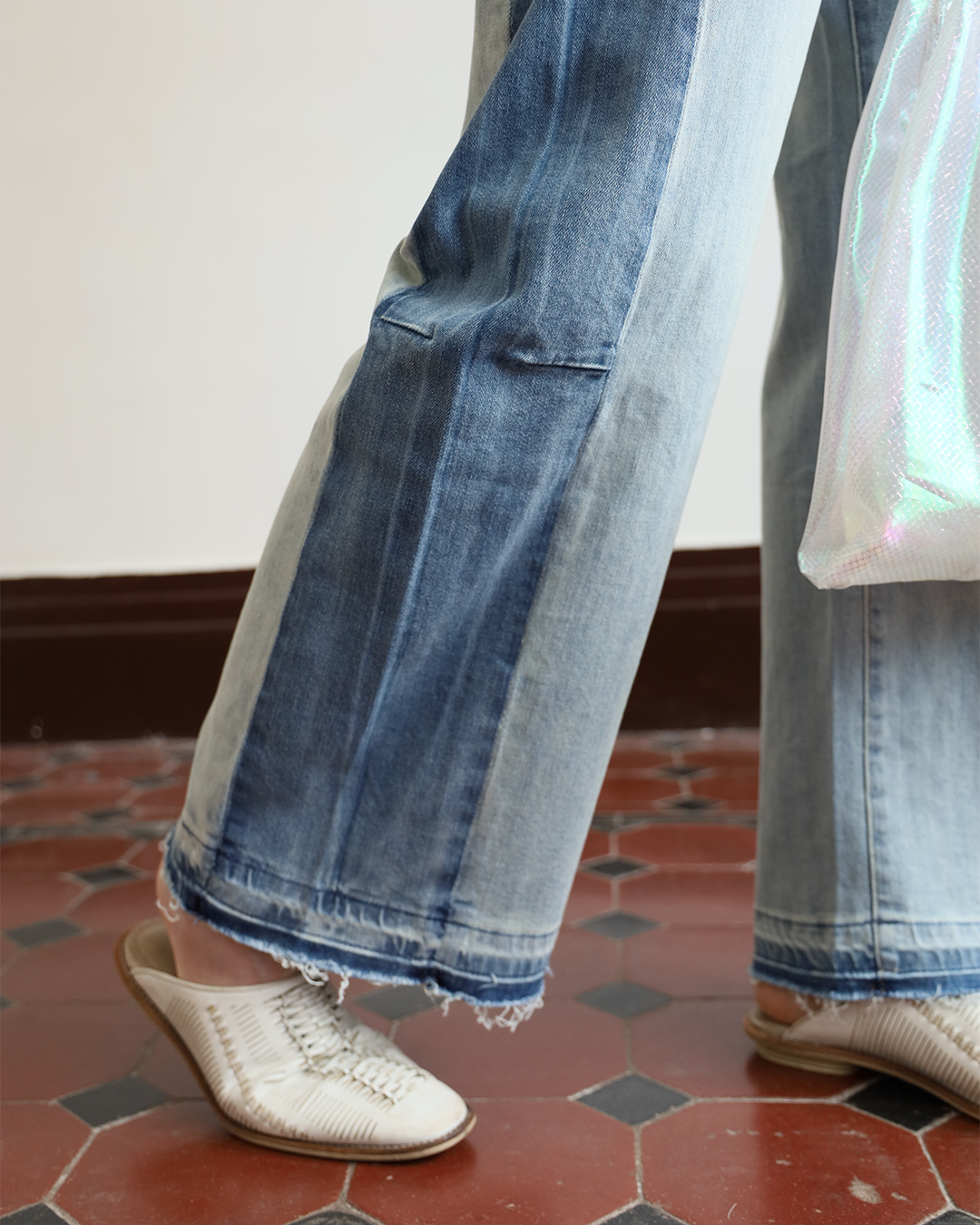 2-Tone Wide Leg Jeans (Light Blue - Size XL)