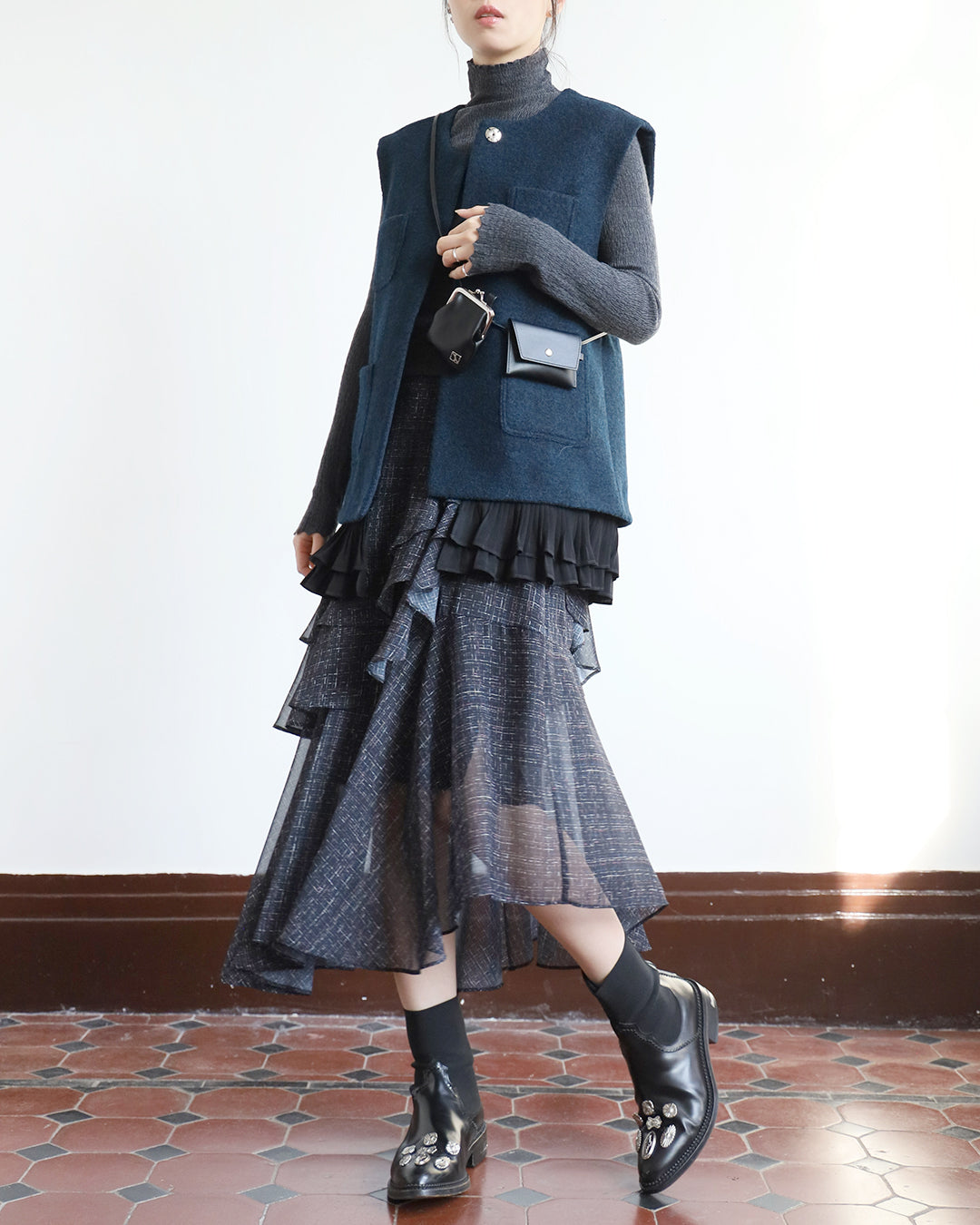 Ruffle Hem Wool Vest (3 color)