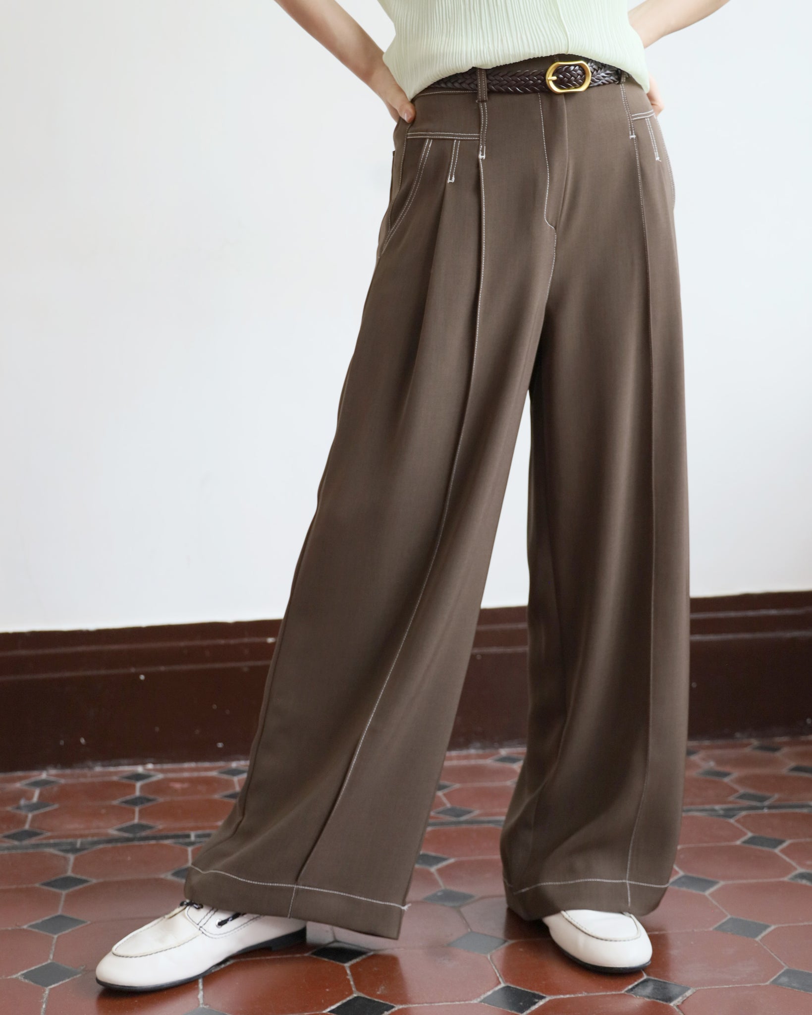 *Contrast Stitch Pleated Pants (3 colors | Size S-L)