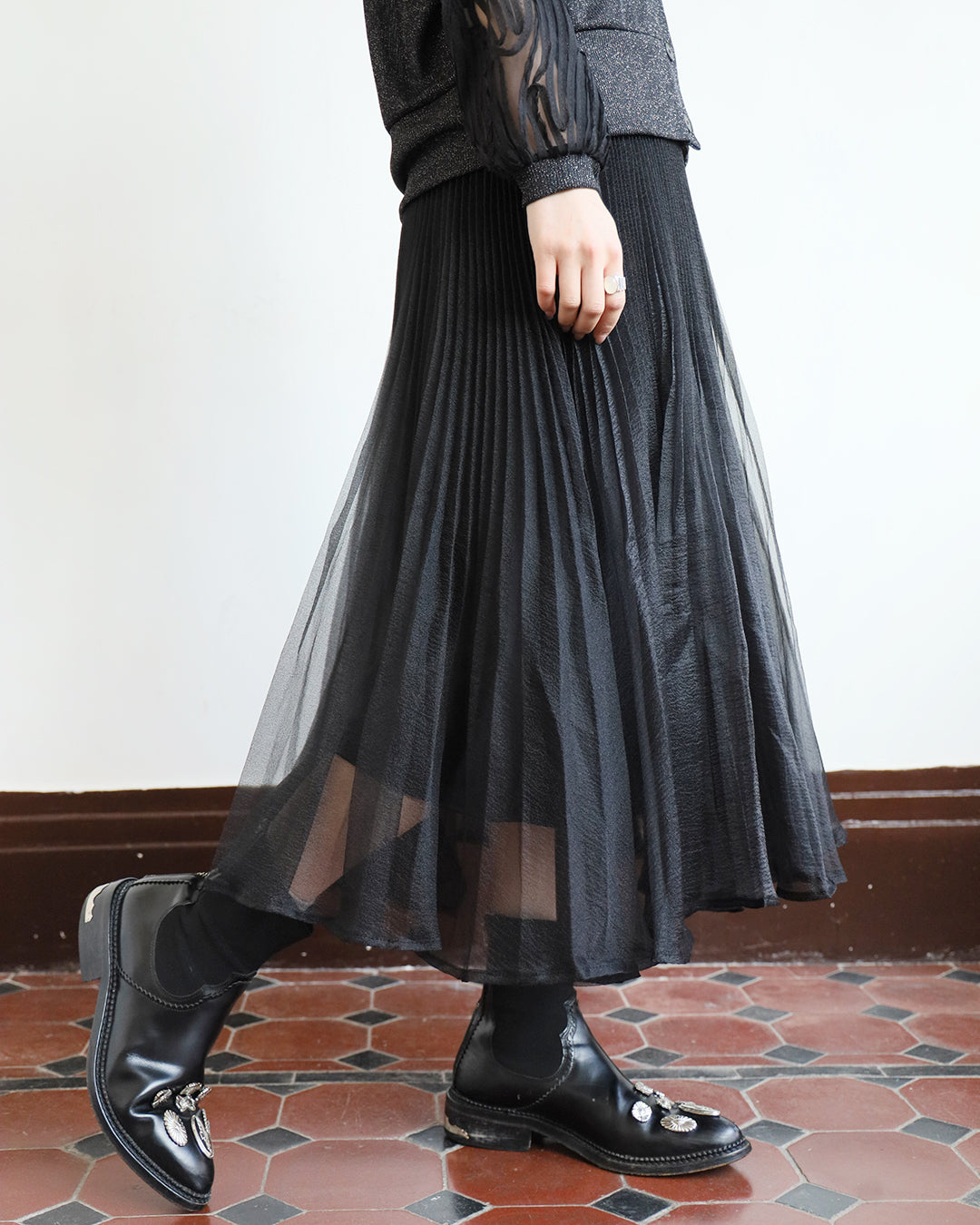 Japan Brand - Mesh Pleated Skirt (2 colors)