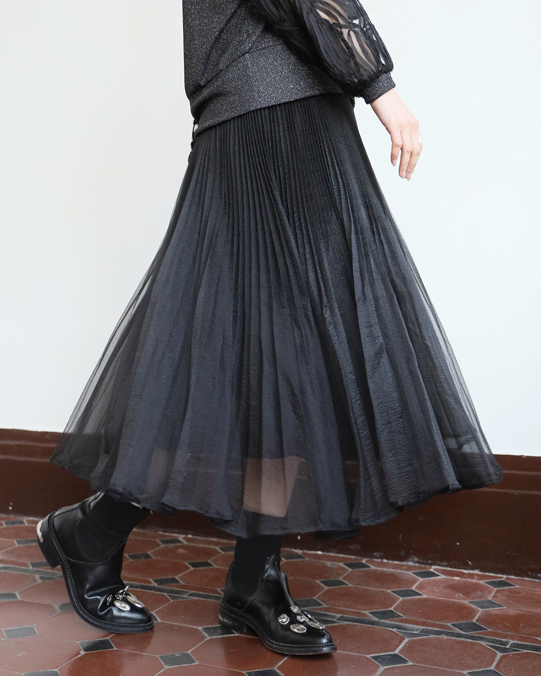 Japan Brand - Mesh Pleated Skirt (2 colors)