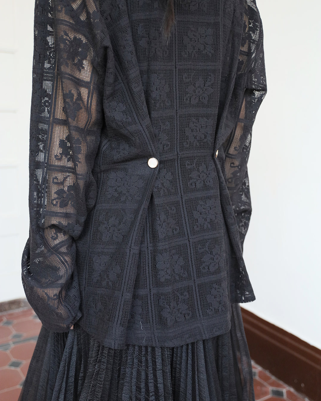Japan Brand - Lace Blazer (2 colors)