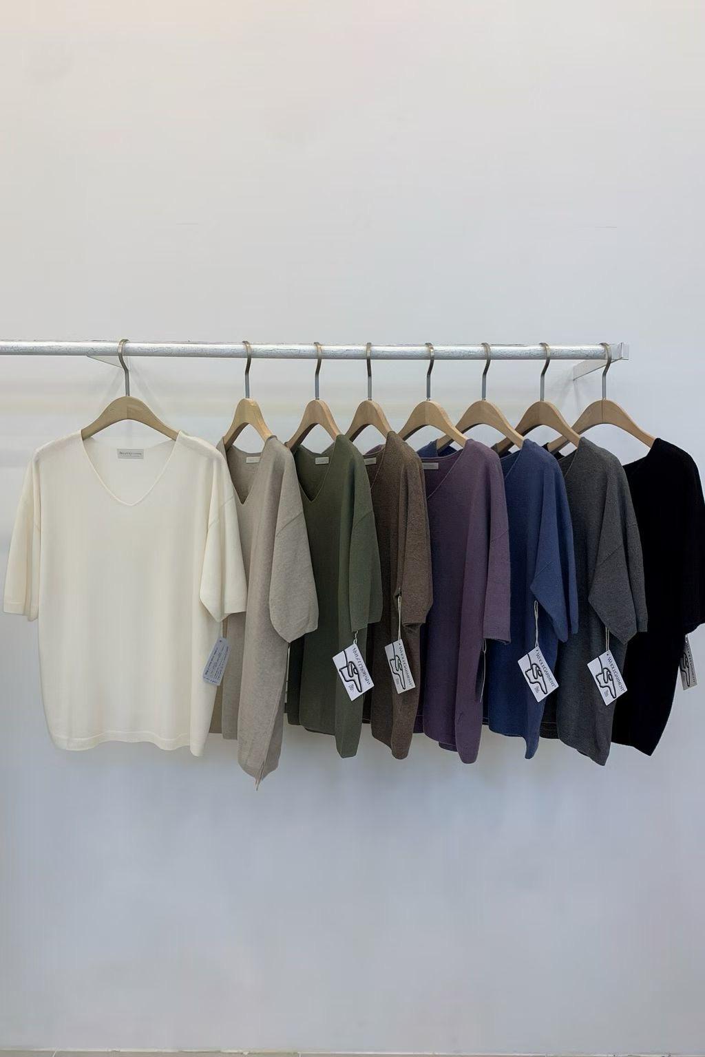 V-Neck Knit Top (8 color)