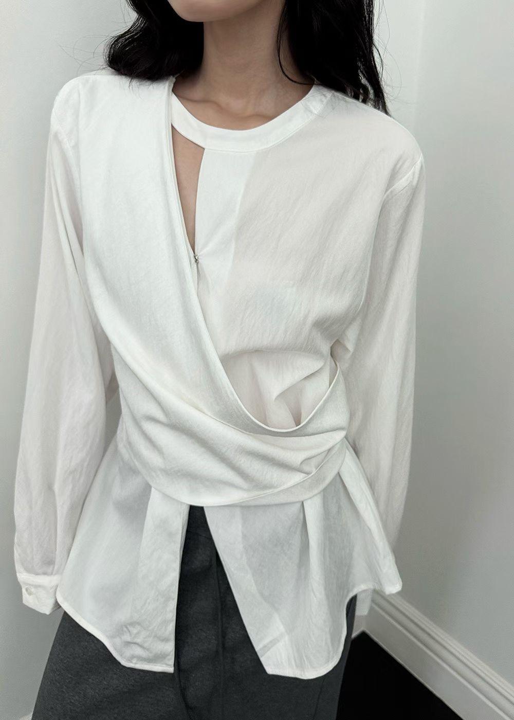 Cut Out Collar Tie Waist Shirt (2 color)