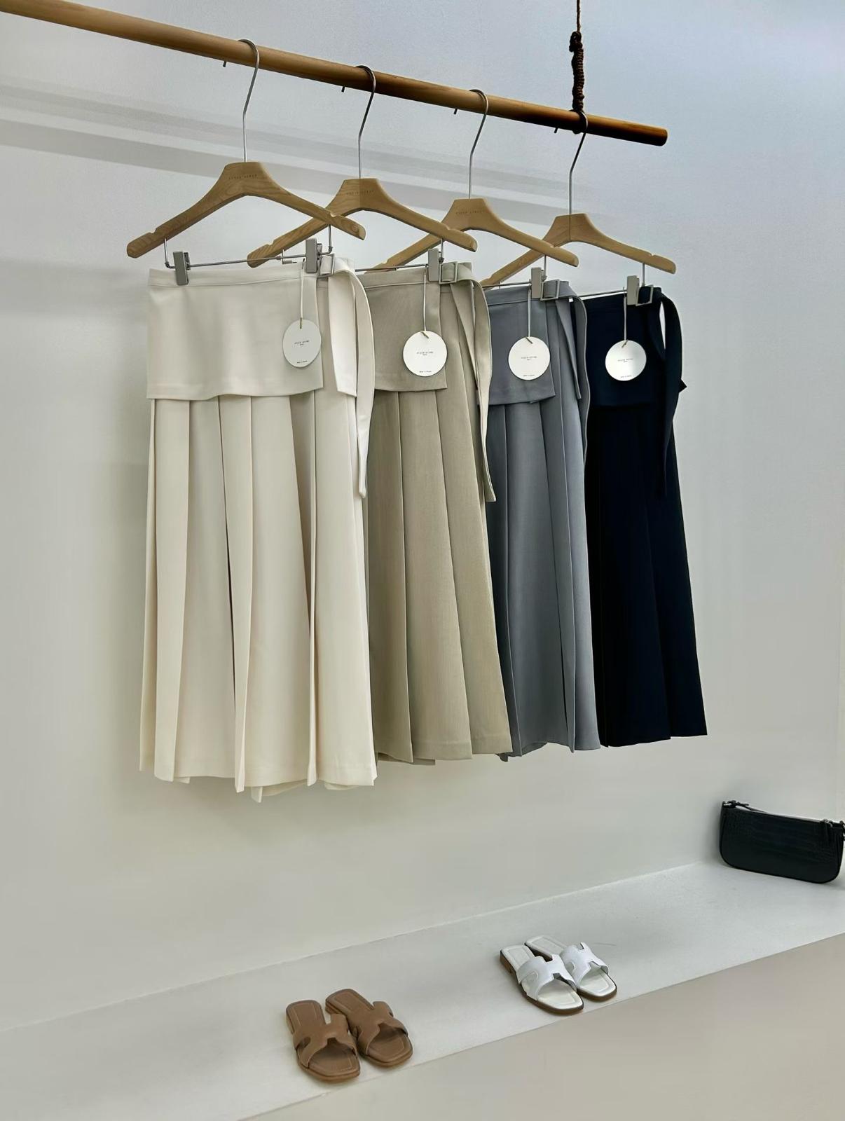 Layered Pleated Skirt (4 colors)