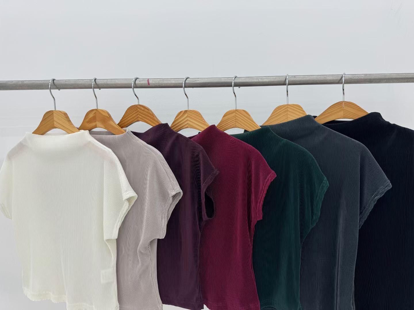 ***未返*** Pleated Top (7 Colors)