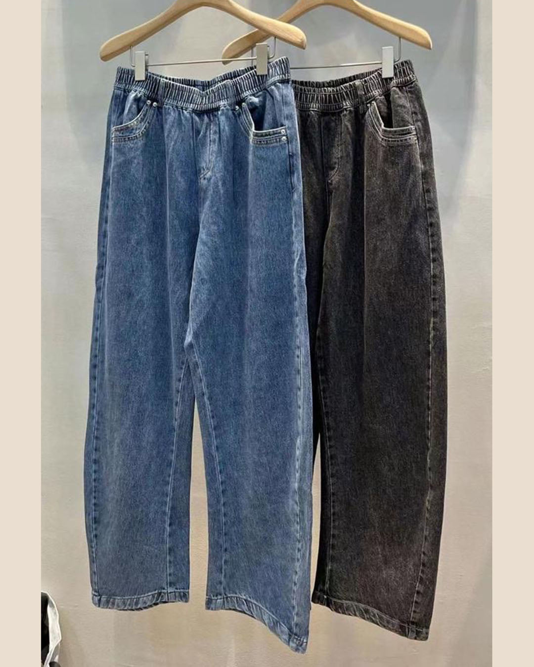 Loose Fit Straight Leg Jeans (2 color)