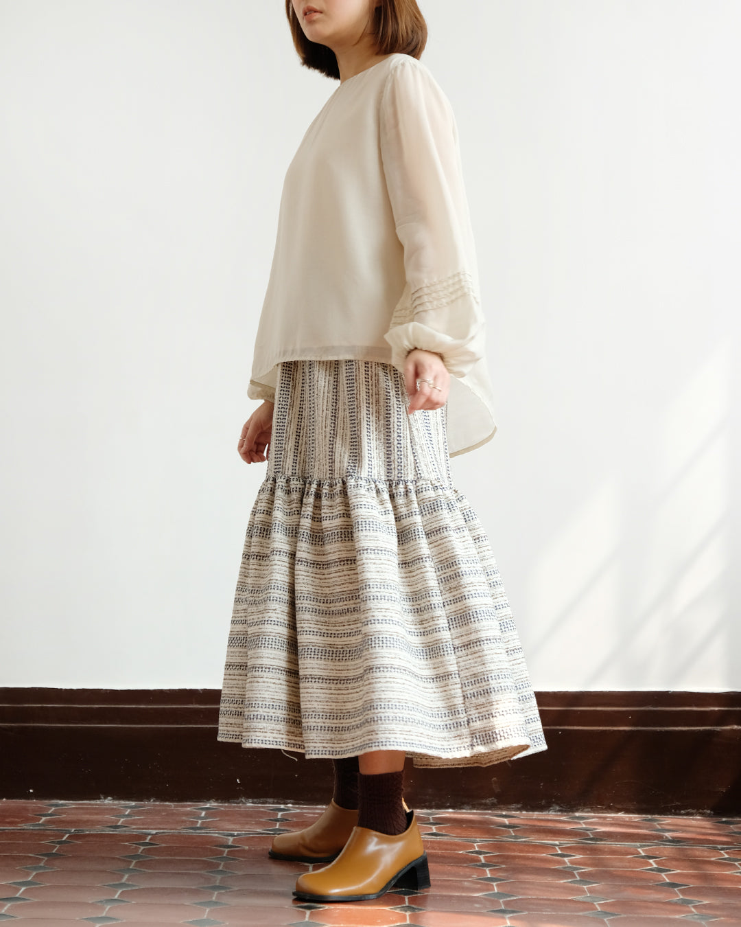Audrey Peplum Hem Tweed Skirt (Oatmeal)