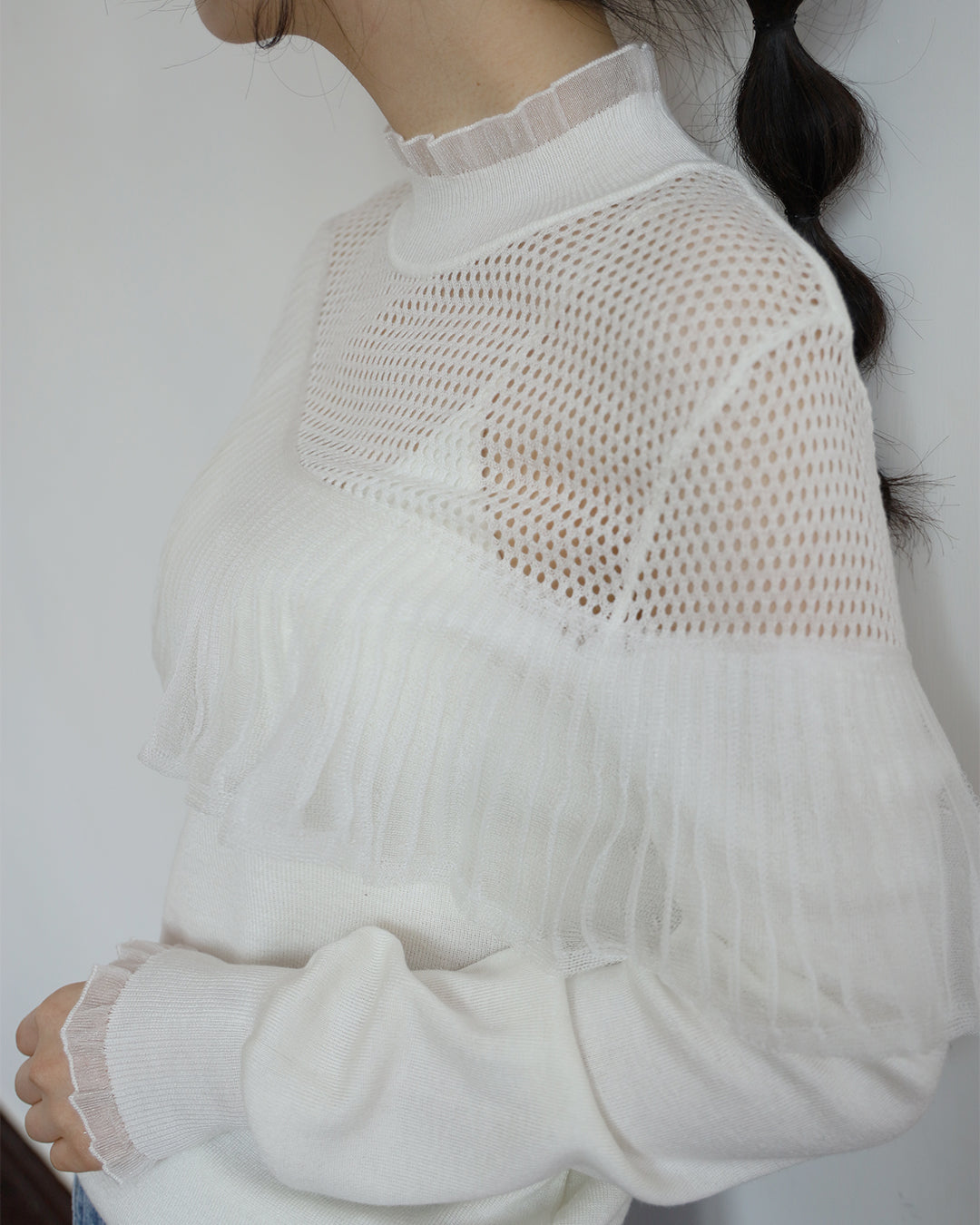 Mesh Shoulder Ruffle Layer Knitwear