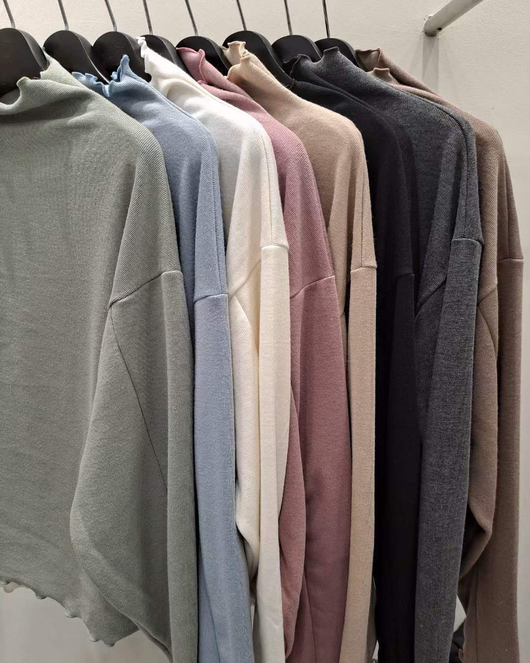 Comfy Lettuce Edge Top
