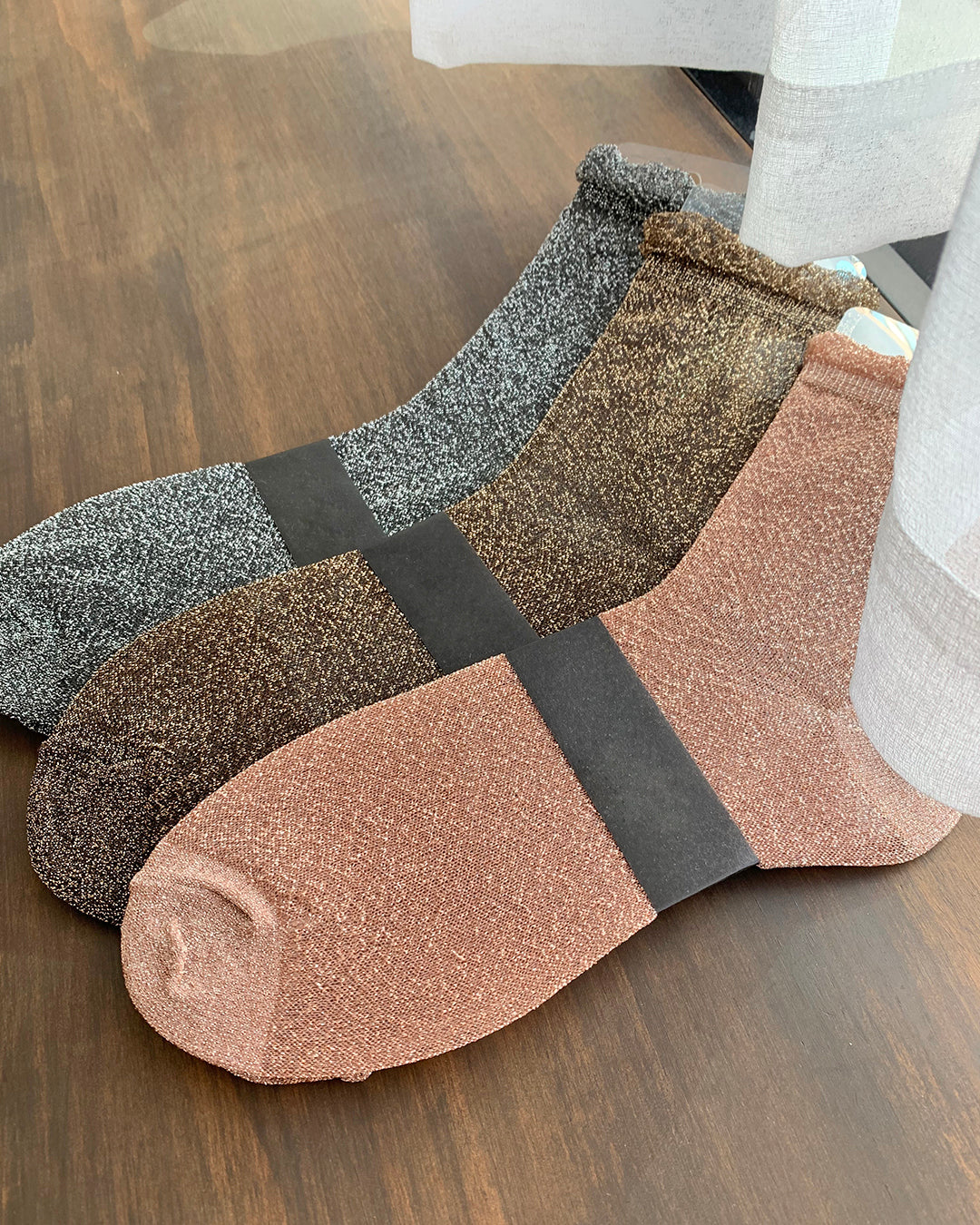 Sheer Metallic Socks   (3 Color)
