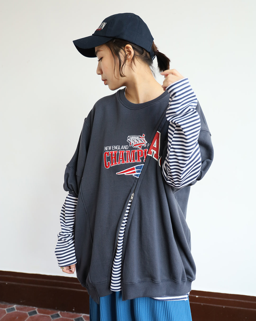 Asymmetric Top w/ Zipper - Light Grey